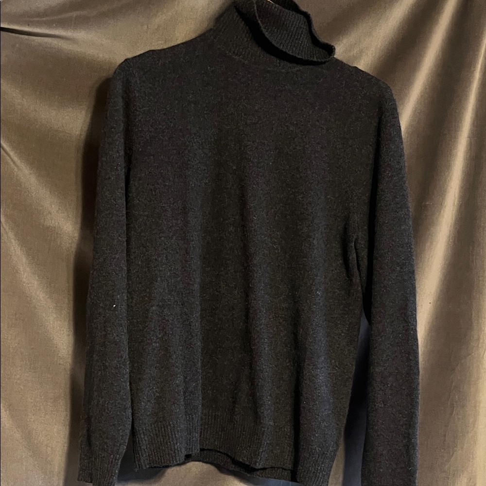 Scoop NYC Charcoal Turtleneck Sweater